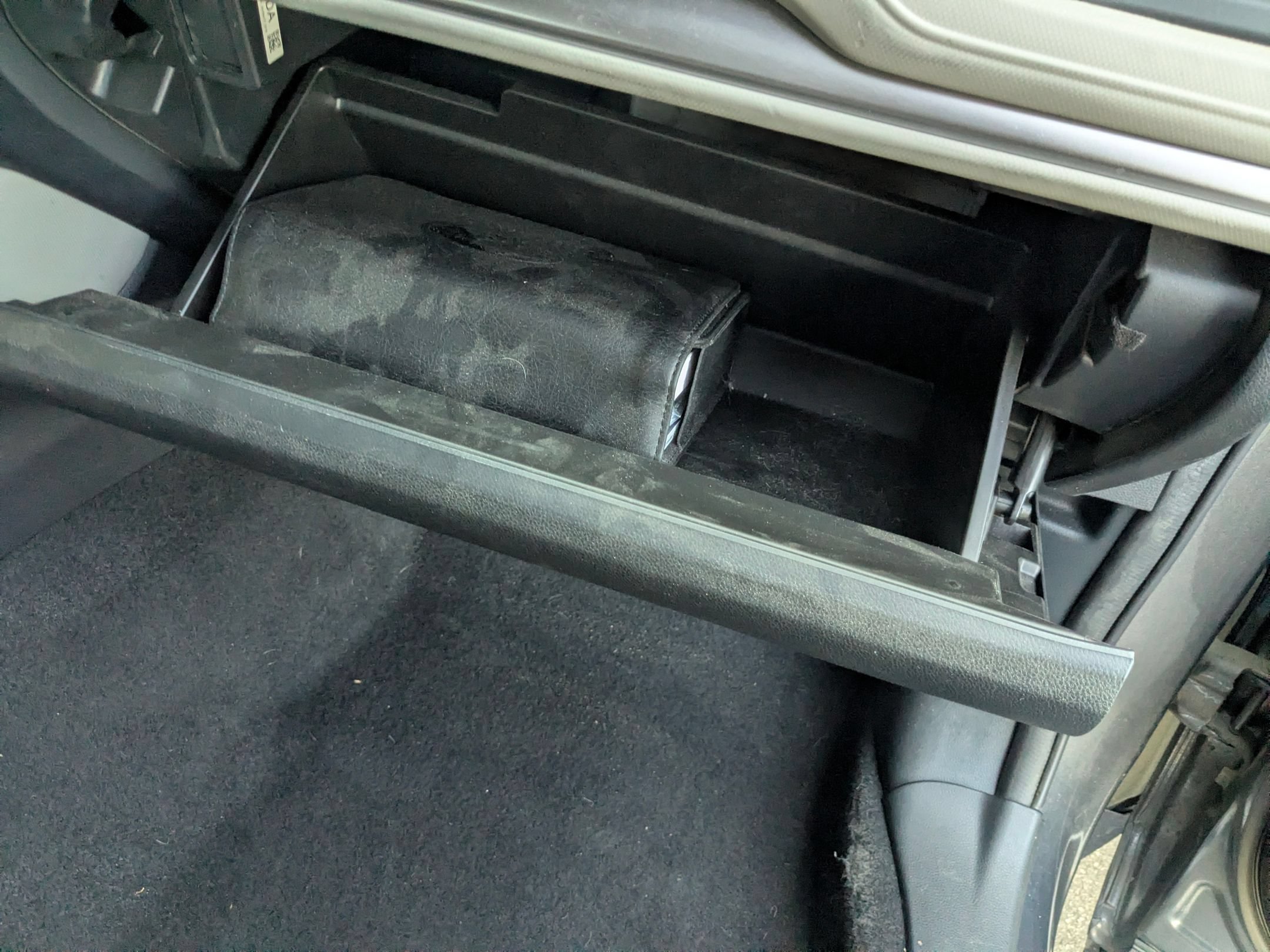 Certified Used 2025 Magnetite Gray Metallic Subaru Base image 25