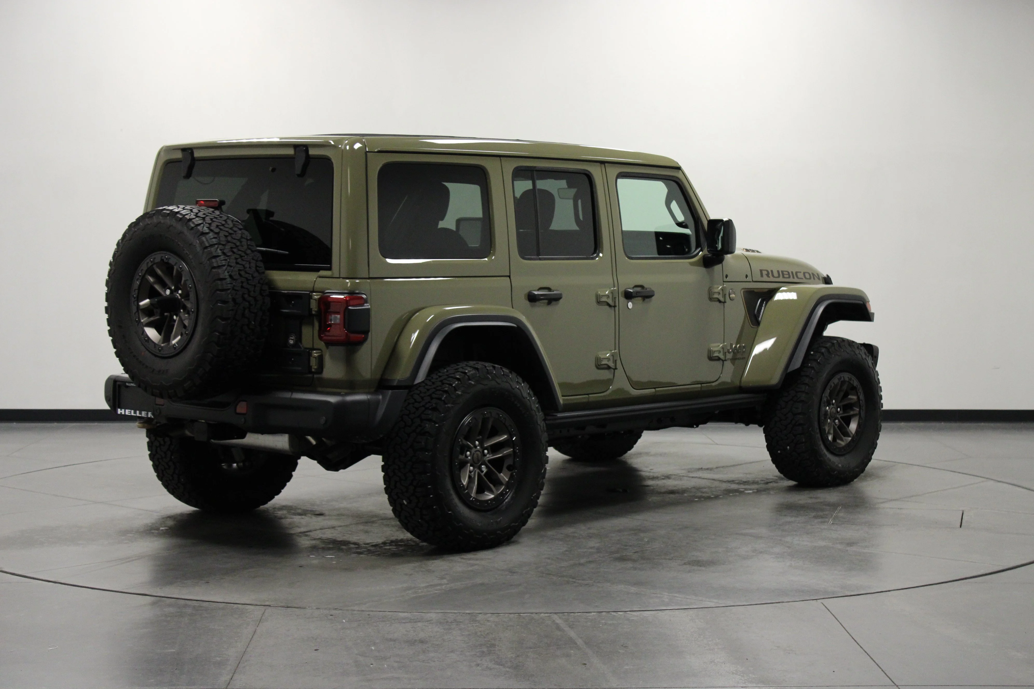 Used 2025 41 Jeep Rubicon 392 image 4