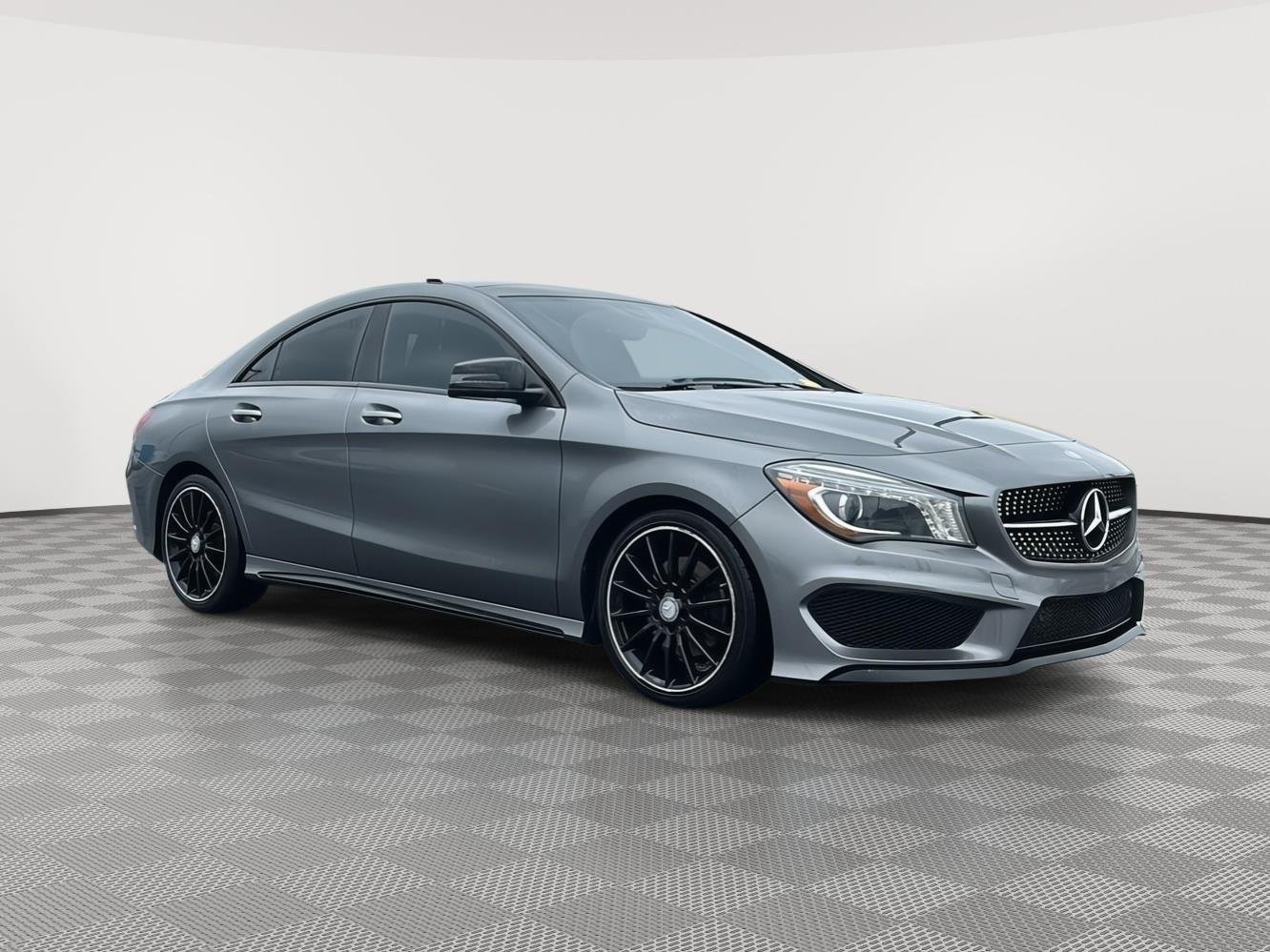 2014 Mercedes-Benz CLA CLA250's photo