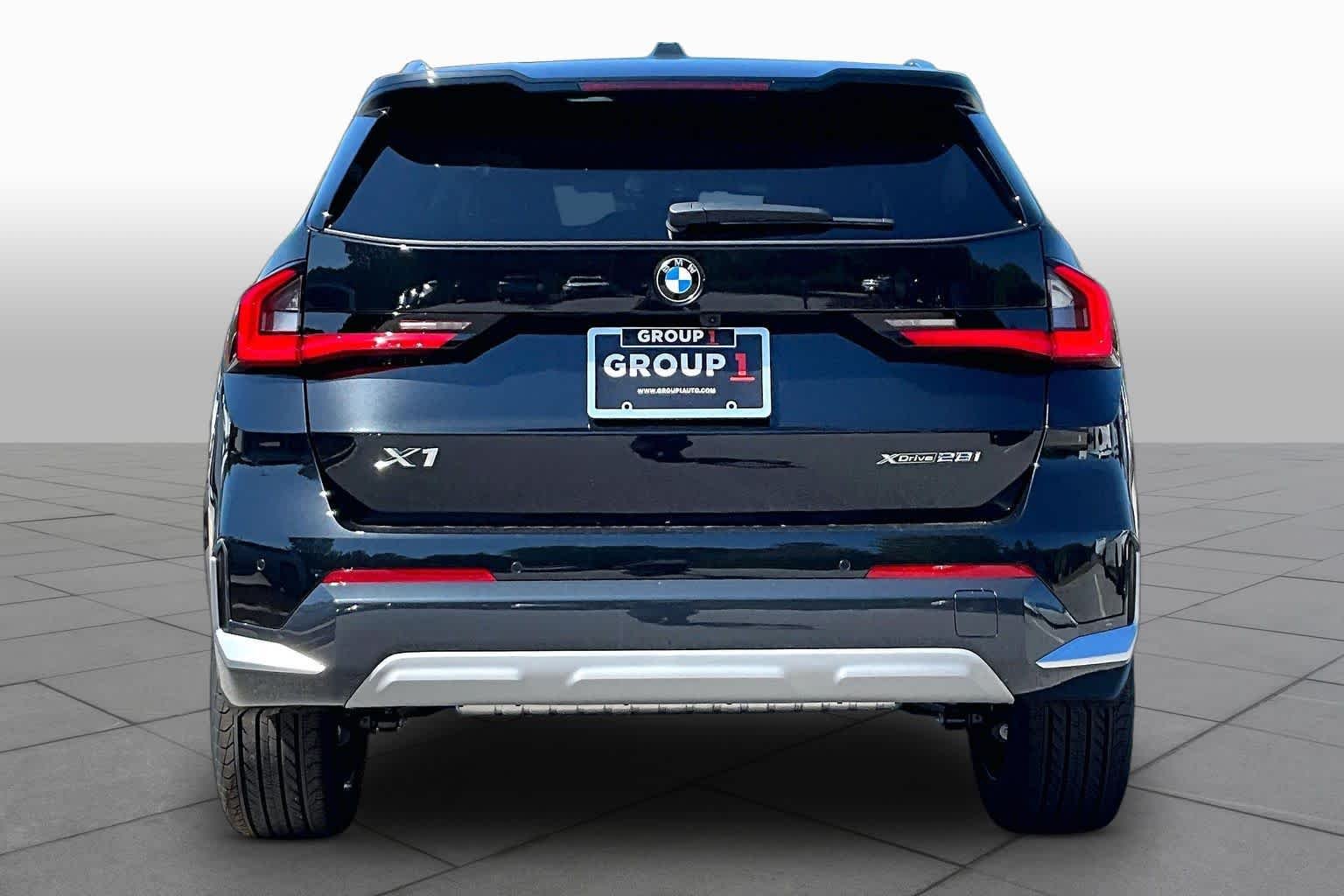 New 2027 Black Sapphire Metallic BMW xDrive28i image 4