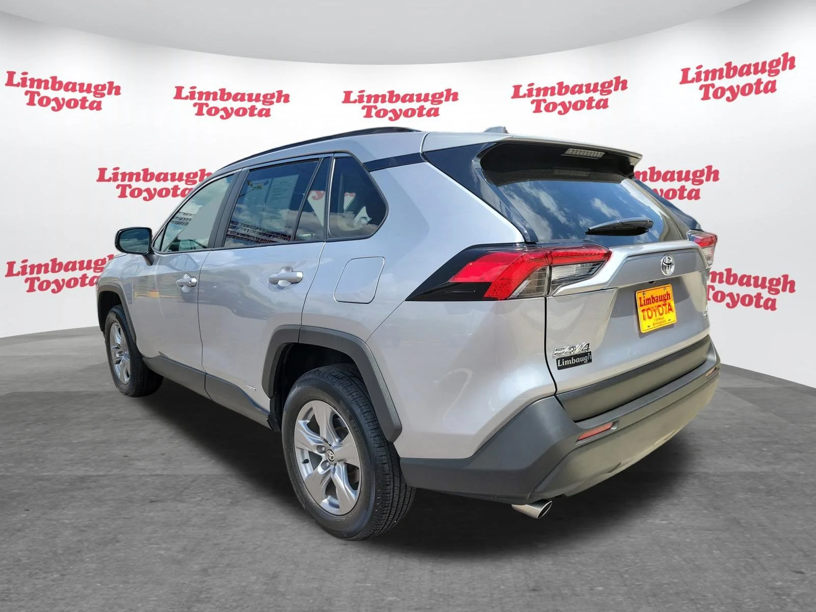 Used 2025 Silver Toyota Hybrid LE image 22