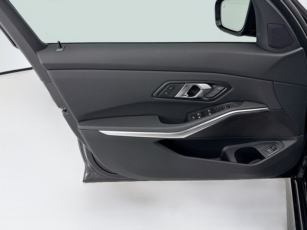 New 2026 Black Sapphire Metallic BMW 330i image 23