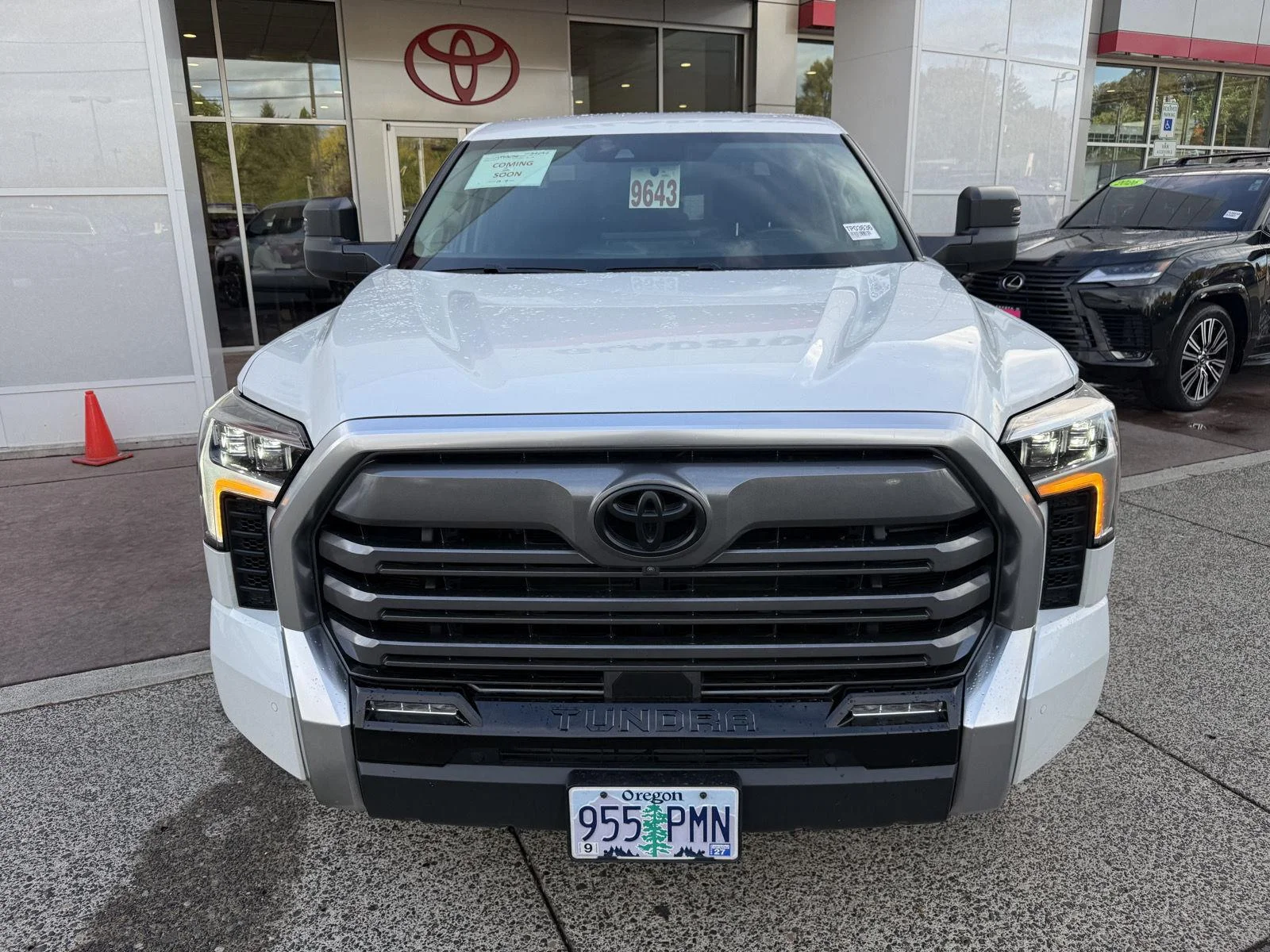 Used 2023 Wind Chill Pearl Toyota Limited image 9