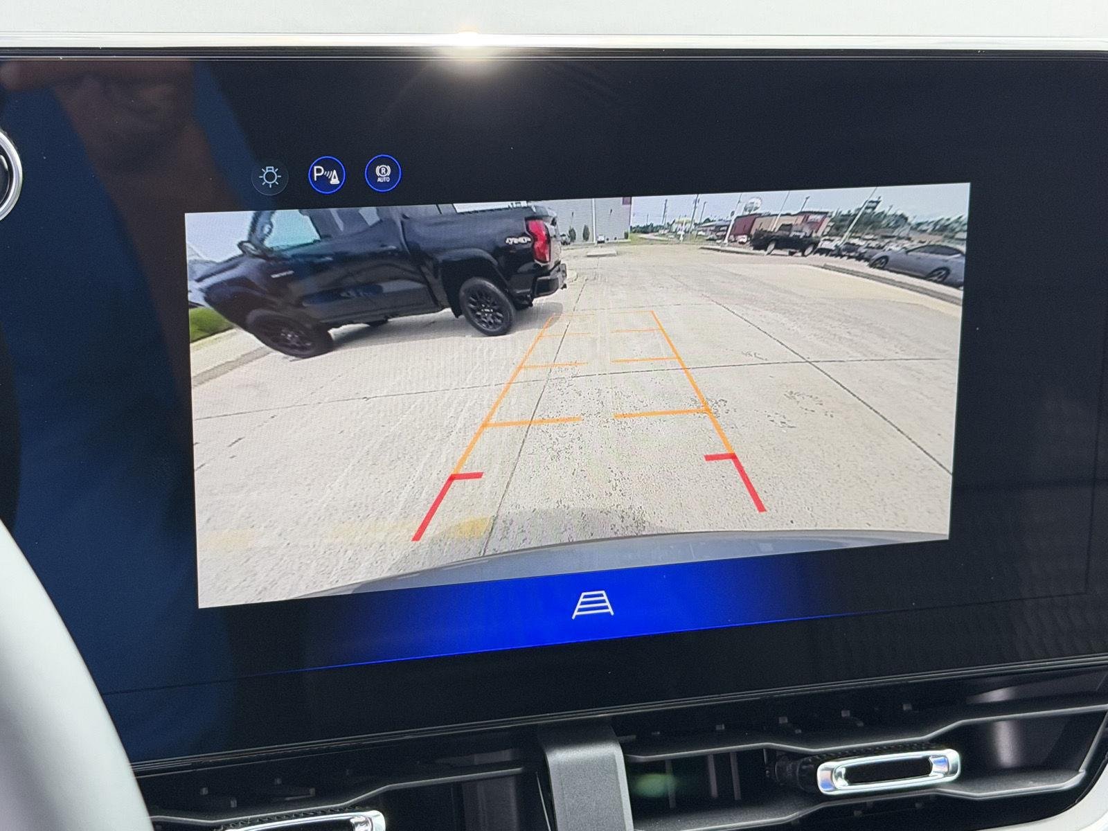 2027 Chevrolet Equinox LT - Photo 18