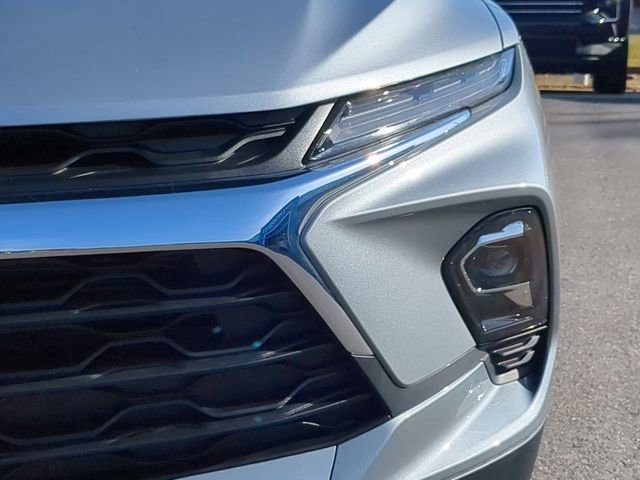 New 2026 Sterling Gray Metallic Chevrolet 2LT image 9