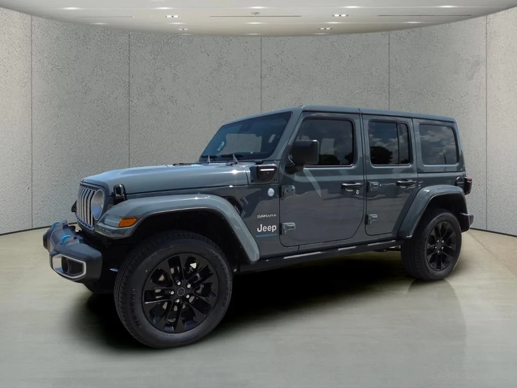Used 2024 Anvil Clear Coat Jeep Sahara image 10
