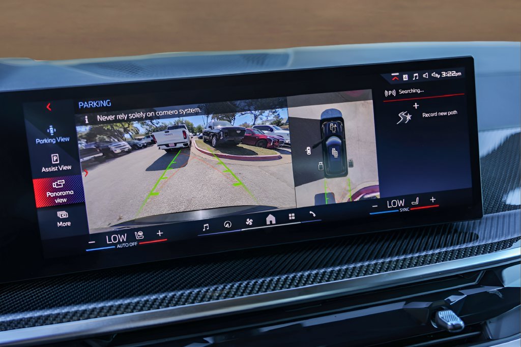2026 BMW X5 M60i - Photo 16