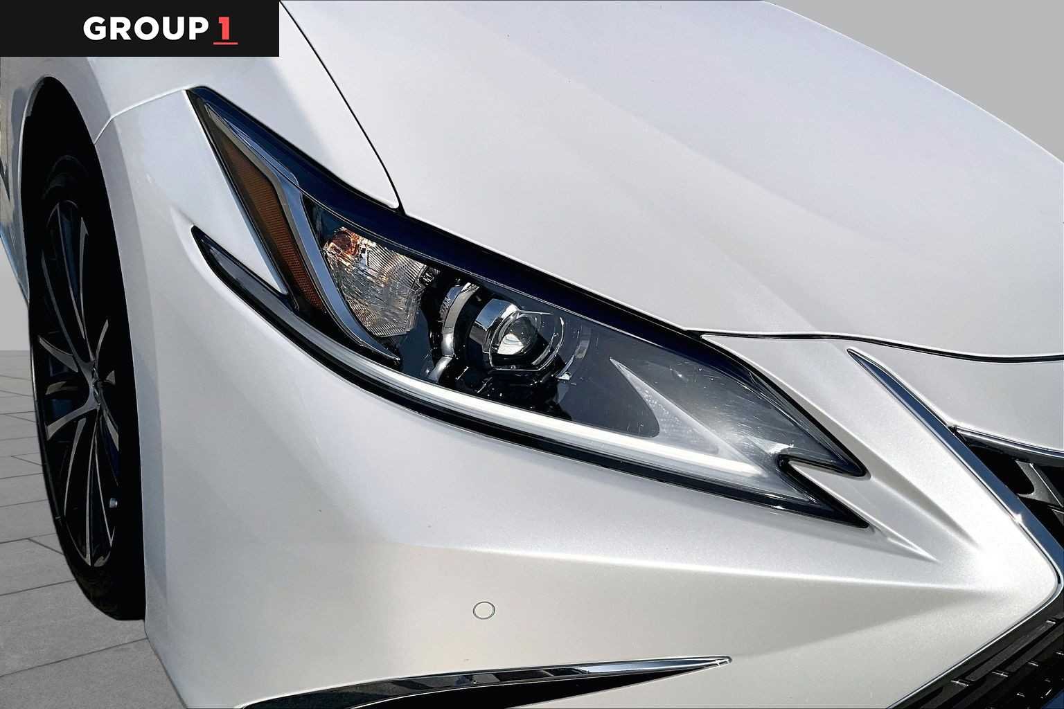 Certified Used 2024 Eminent White Pearl Lexus  image 25