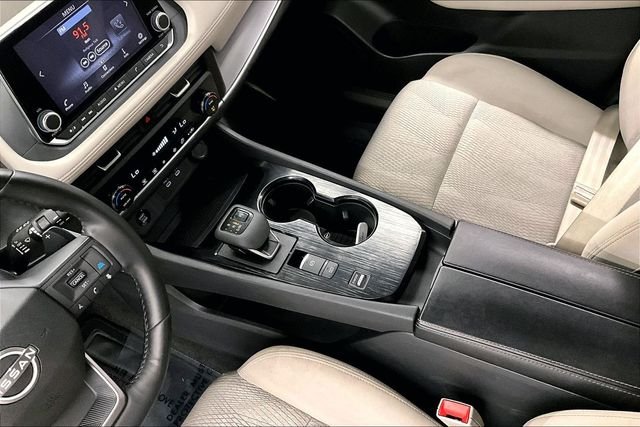 2025 Nissan Rogue SV - Photo 15