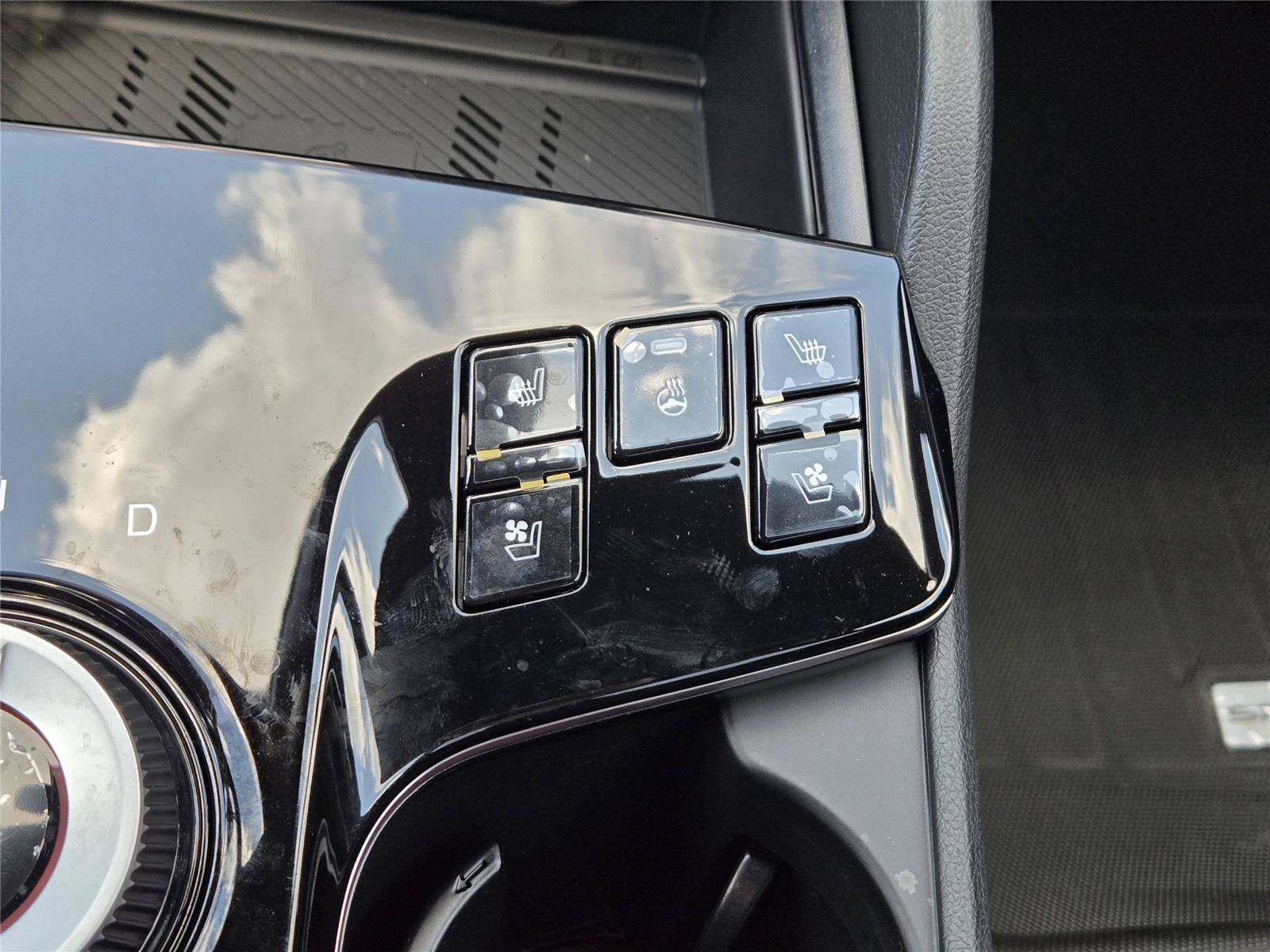 2025 Kia Sportage X-Line Prestige - Photo 31