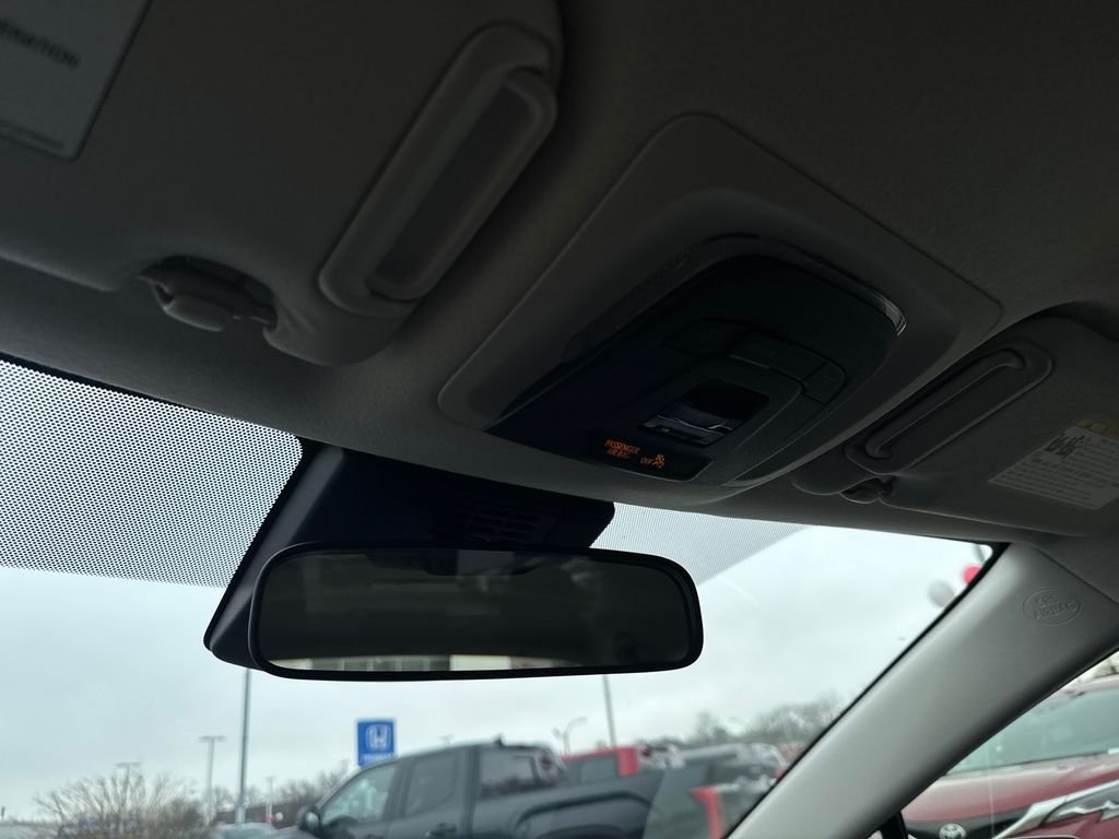 2026 Toyota Corolla LE - Photo 29