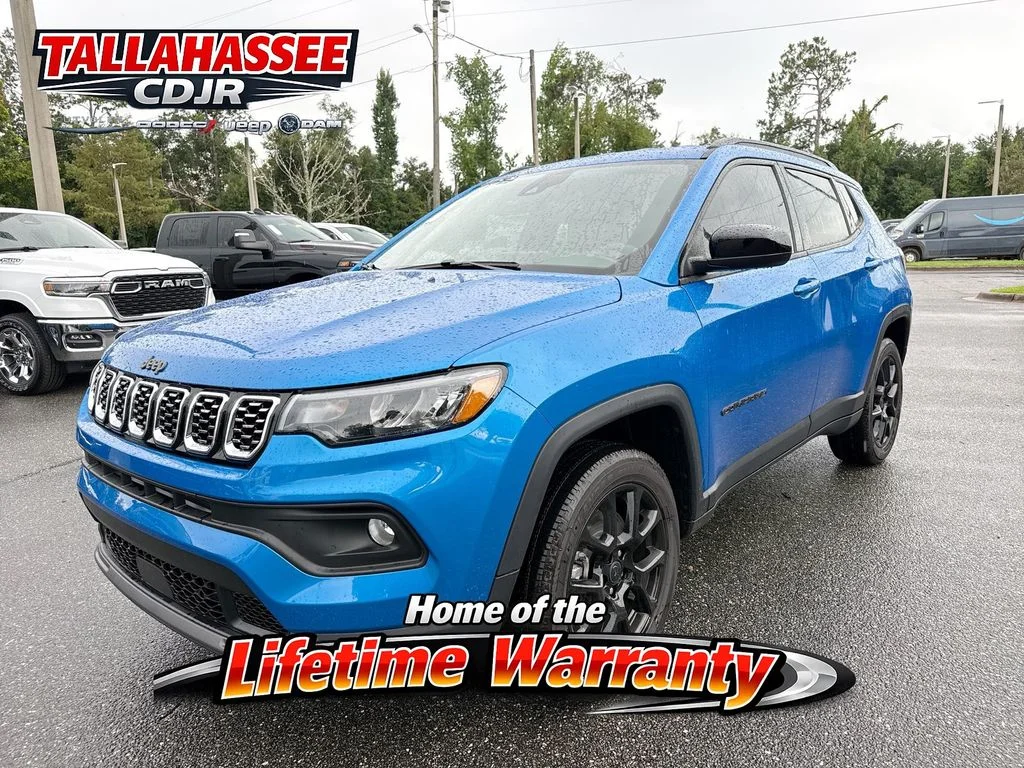 New 2026 Hydro Blue Pearl-Coat Exterior Paint Jeep Latitude image 9