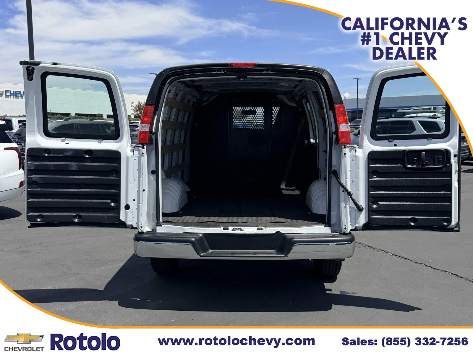 Used 2025 Summit White Chevrolet 2500 RWD 135 image 13