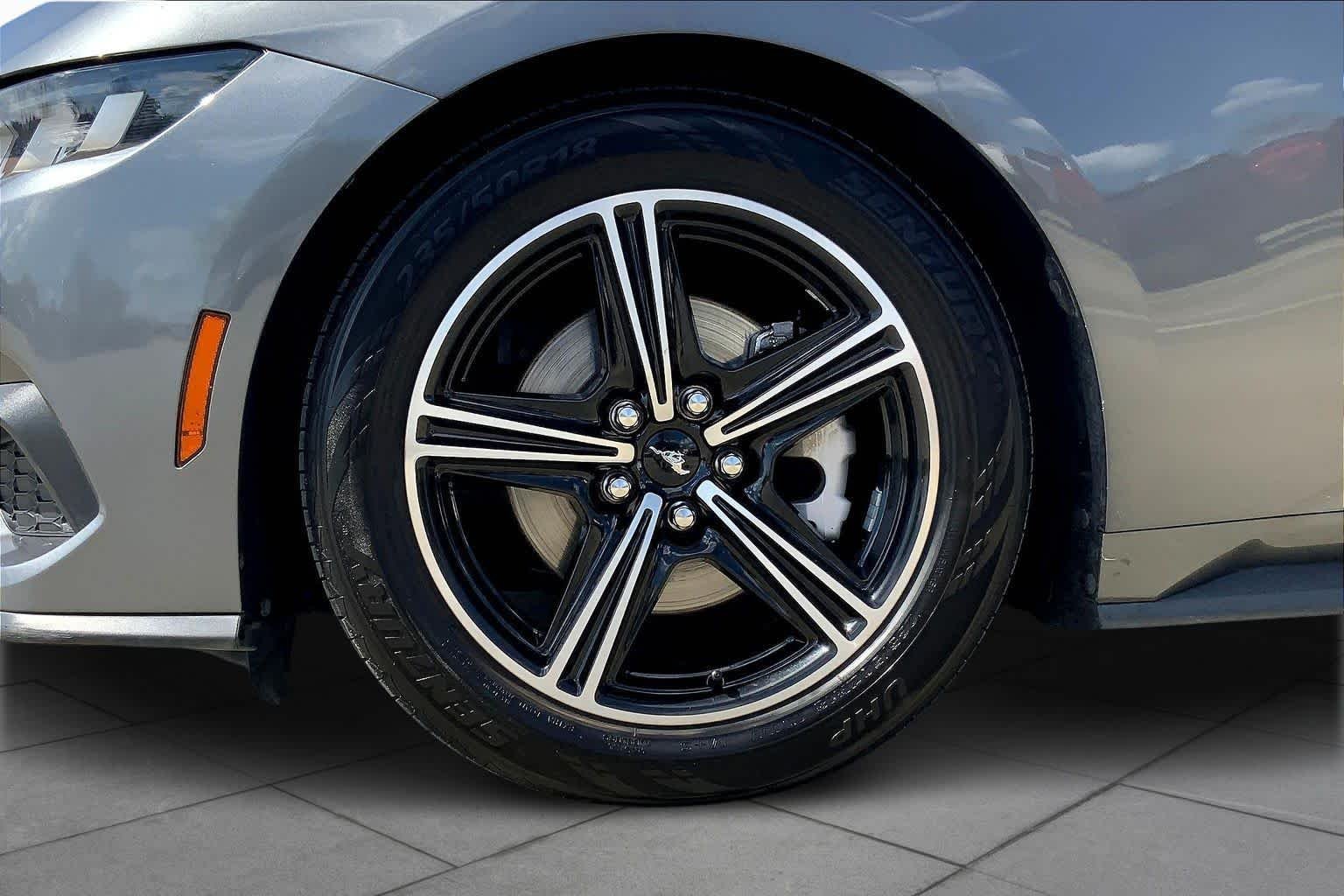 Used 2024 Carbonized Gray Metallic Ford EcoBoost Premium image 19