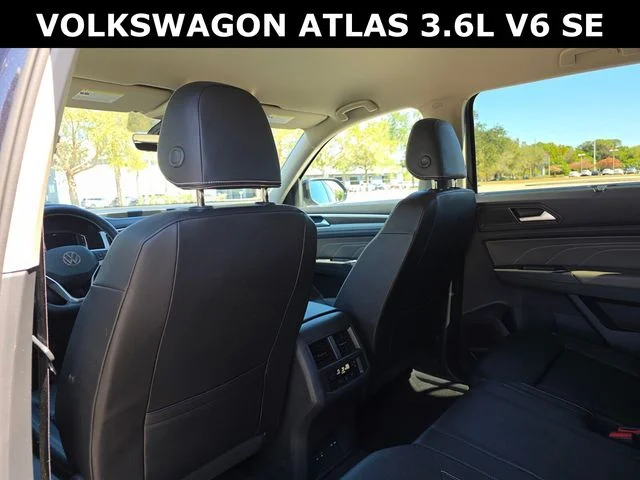 2023 Volkswagen Atlas SE w/Tech - Photo 21