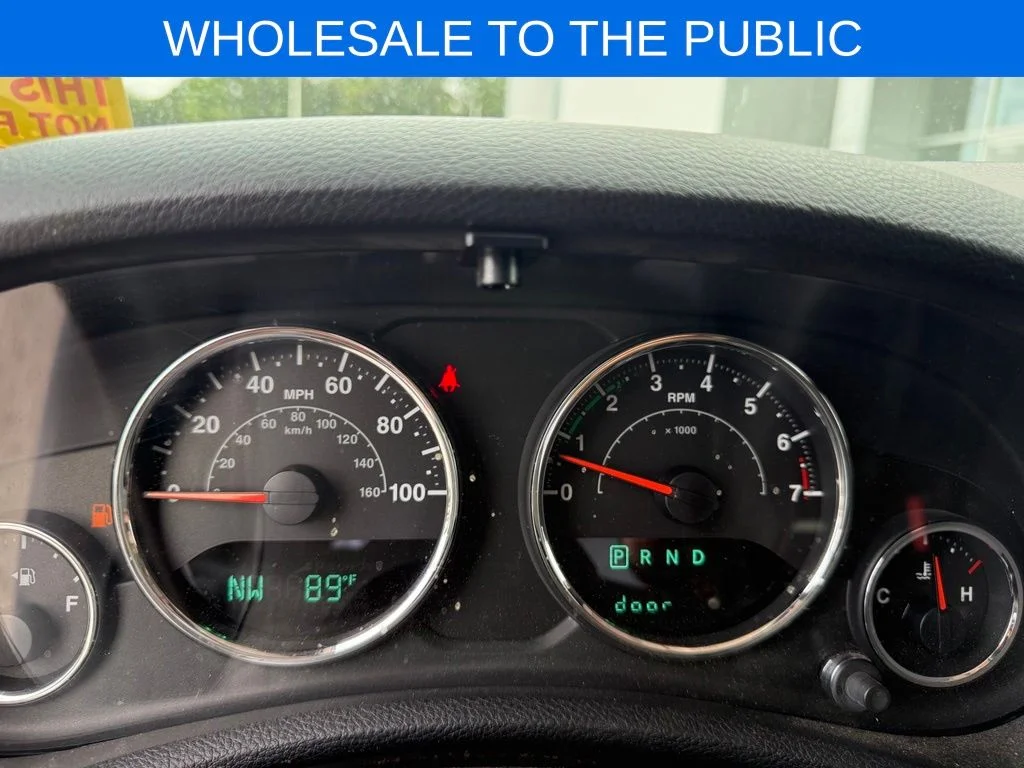 Used 2016 Red Jeep Unlimited Sahara image 10