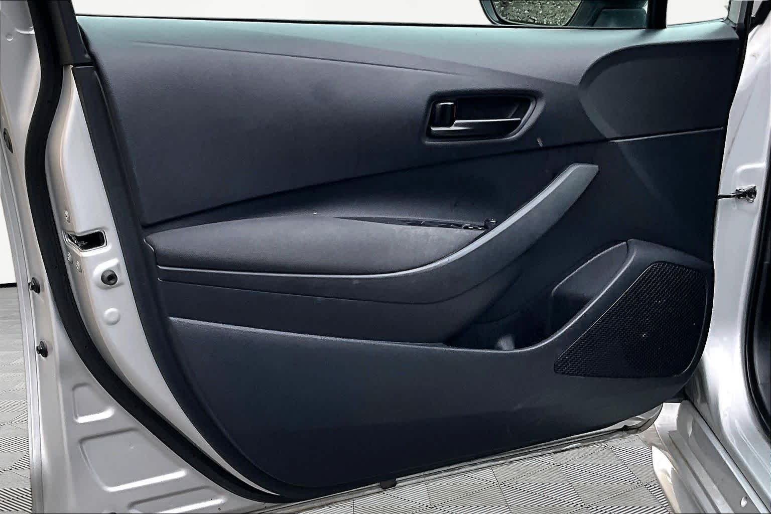 Used 2025 Classic Silver Metallic Toyota LE image 22