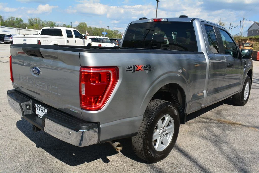 Used 2022 Silver Ford XLT image 5