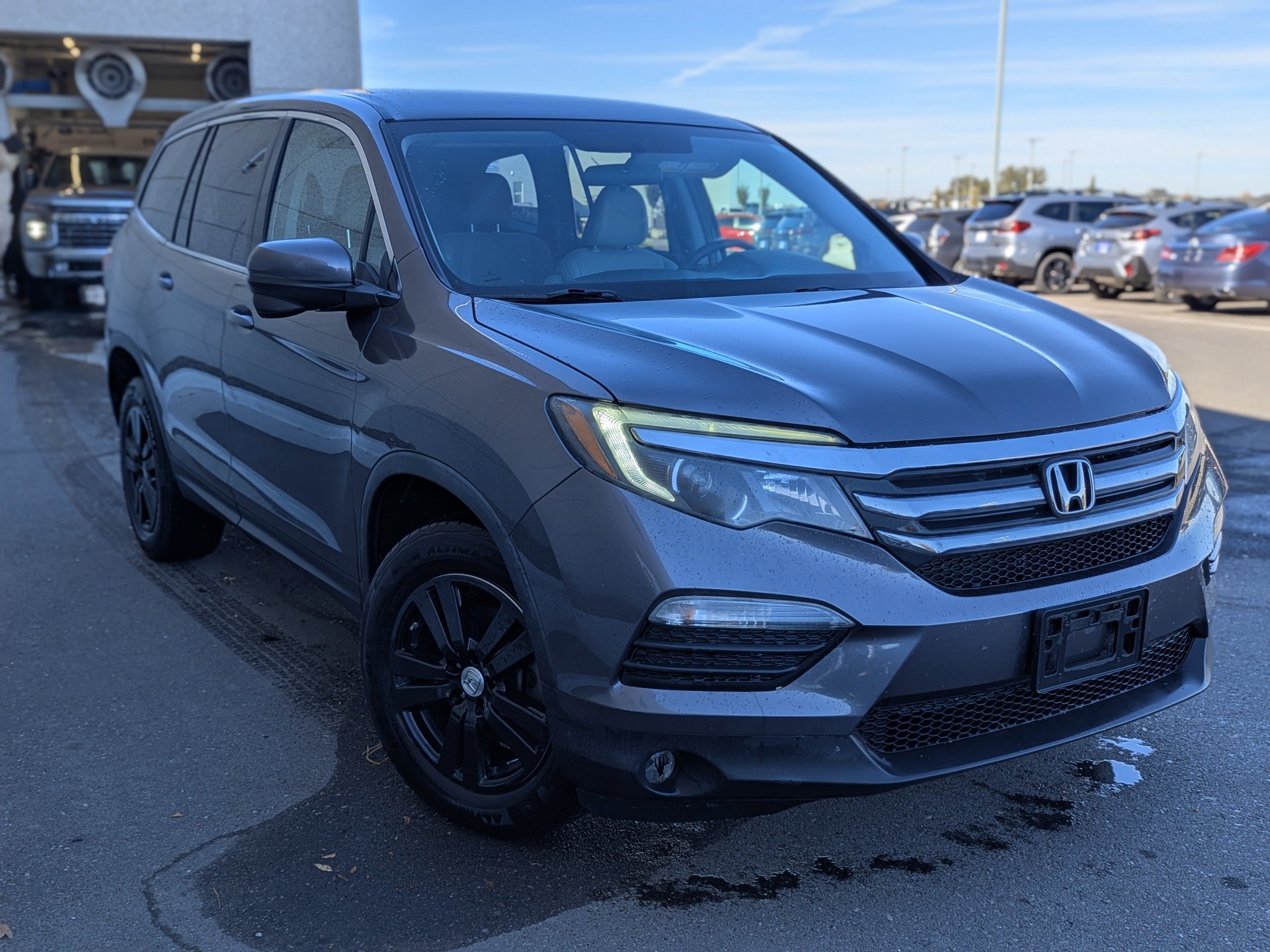 Used 2018 Silver Honda EX image 7