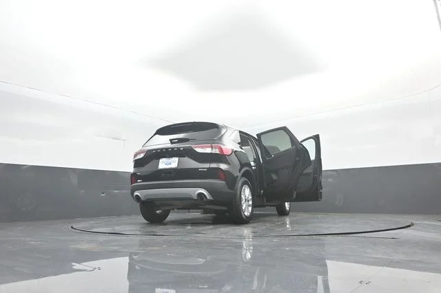 Certified Used 2020 Black Metallic Ford SE image 45
