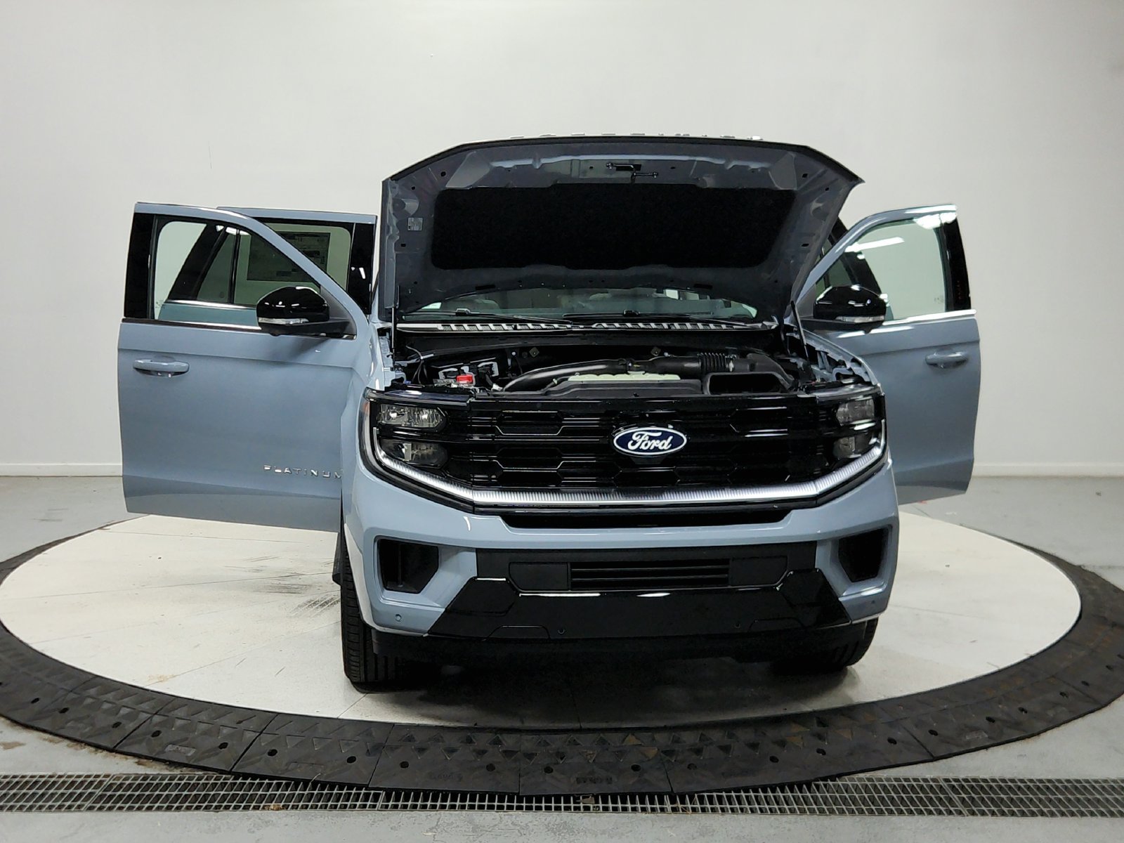 New 2027 Glacier Gray Metallic Tri-Coat Ford Platinum image 11