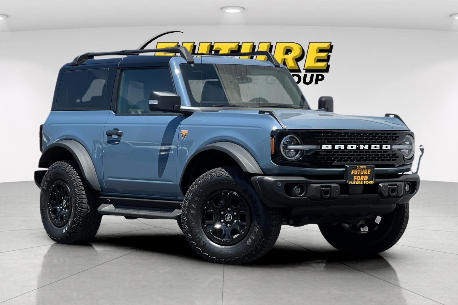 Used 2025 Gray Ford Badlands image 1