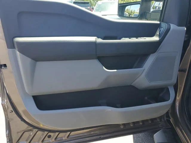Used 2023 Stone Gray Ford XL image 8