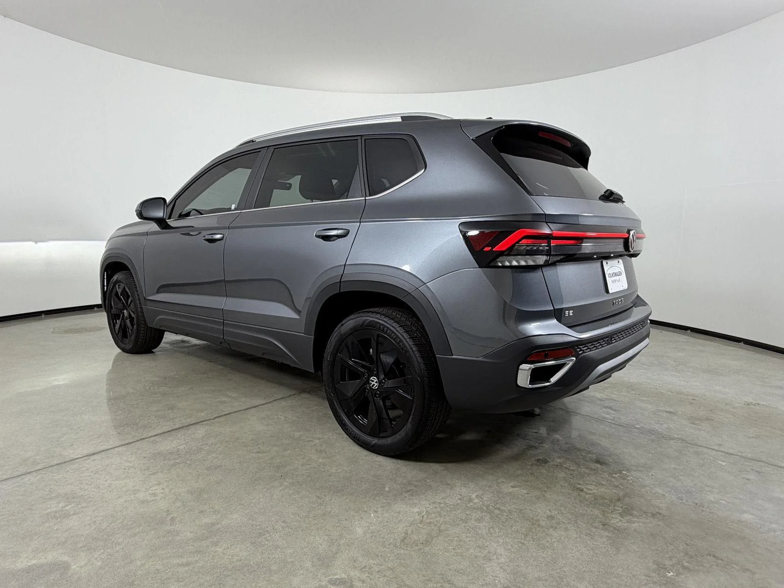New 2026 GRAY Volkswagen SE image 7