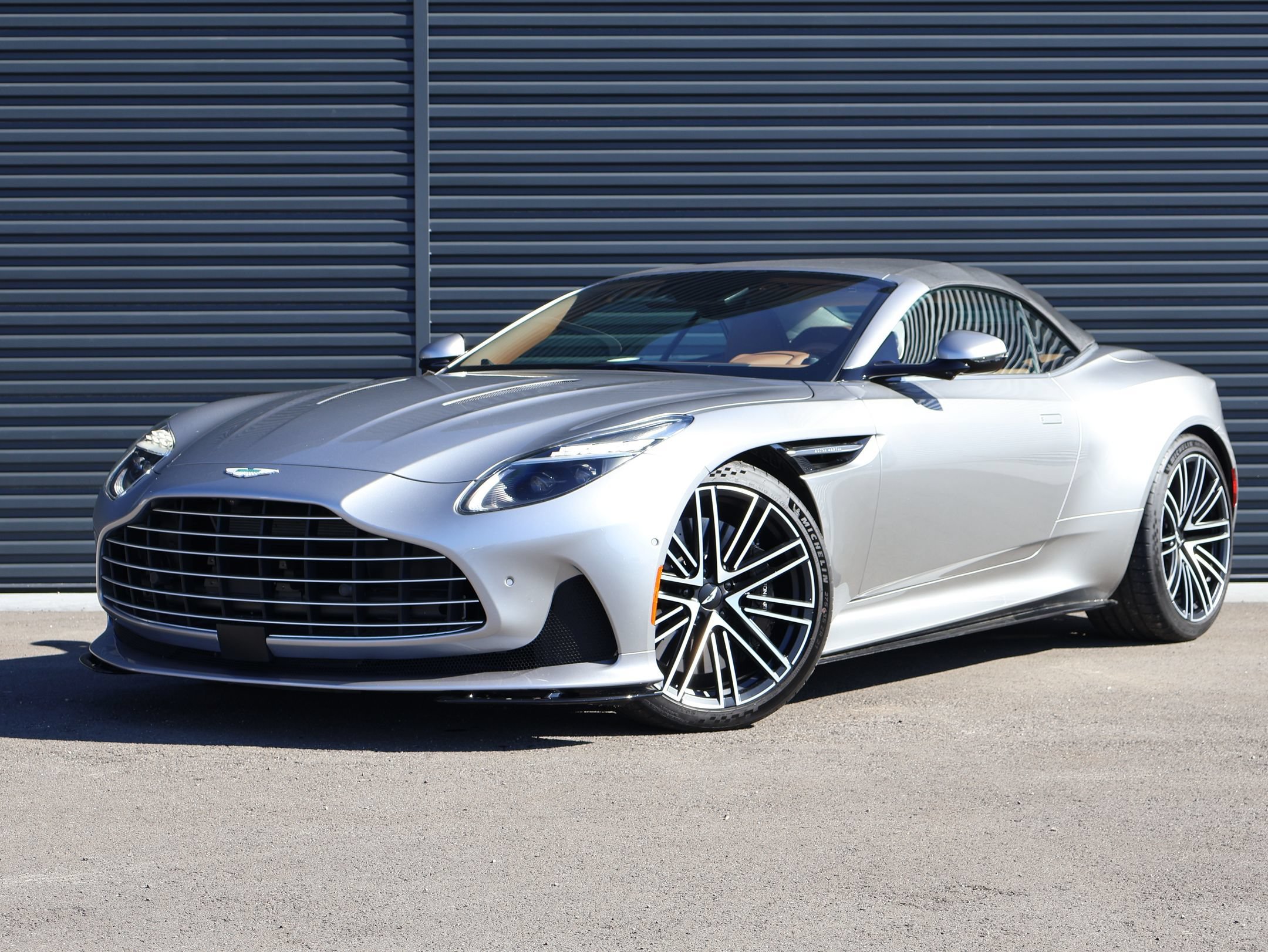 2024 Aston Martin DB12
