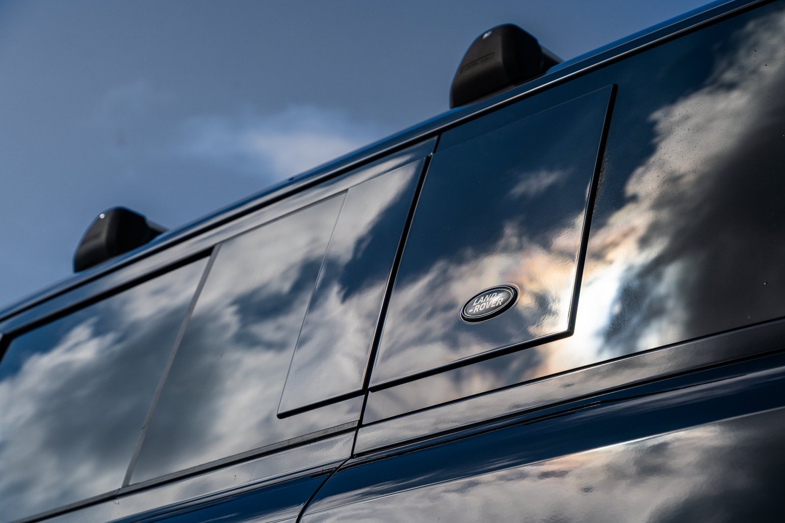 Used 2021  Land Rover X image 5
