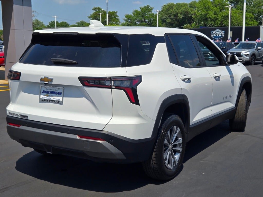 2025 Chevrolet Equinox LT - Photo 11