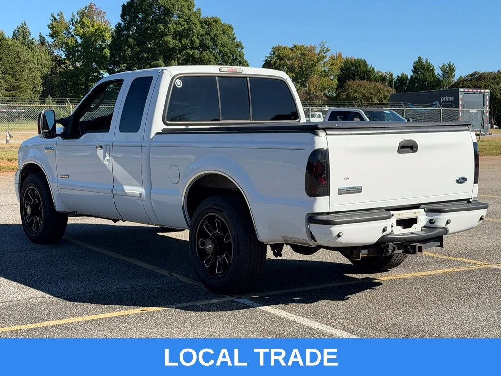 Used 2007  Ford XL image 6