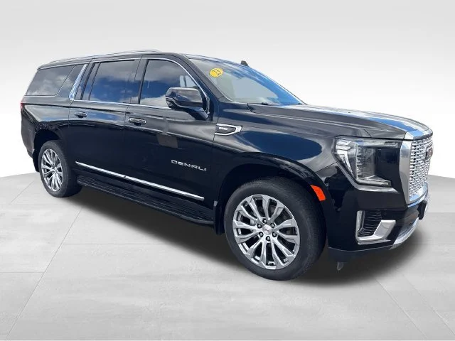 Used 2023 ONYX BLACK GMC Denali image 9
