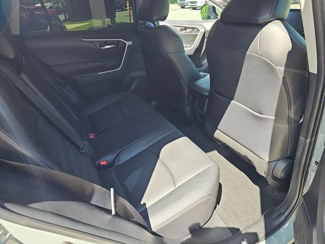 Used 2022 Gray Toyota XLE Premium image 11