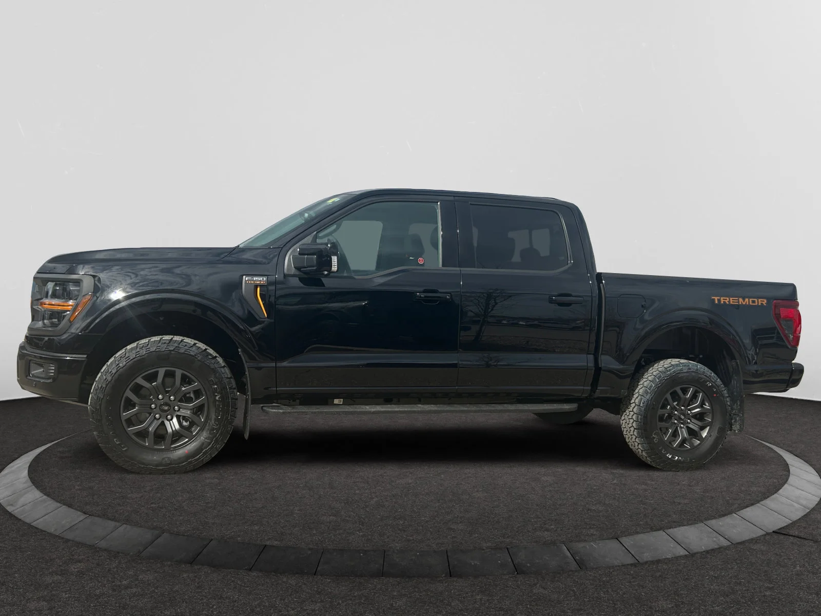 New 2026 Agate Black Metallic Ford Tremor image 2