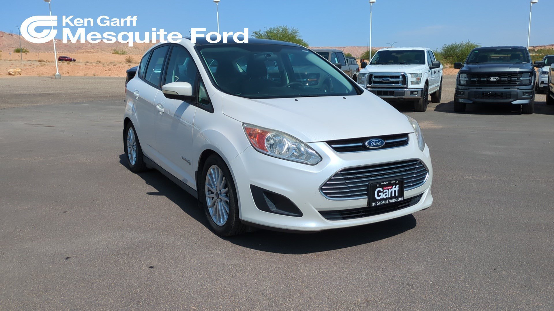 Used 2015 White Platinum Clearcoat Metallic Ford SE image 1