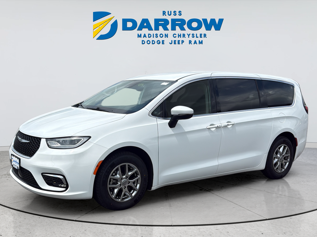 Used 2023 White Chrysler Touring L image 1