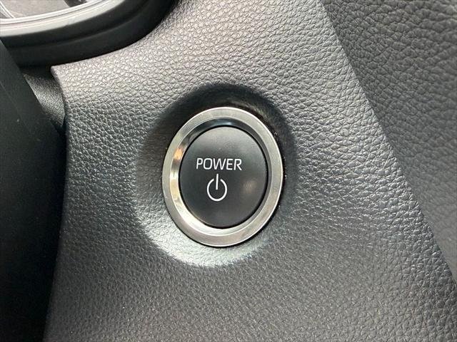 2025 Toyota Corolla LE - Photo 26