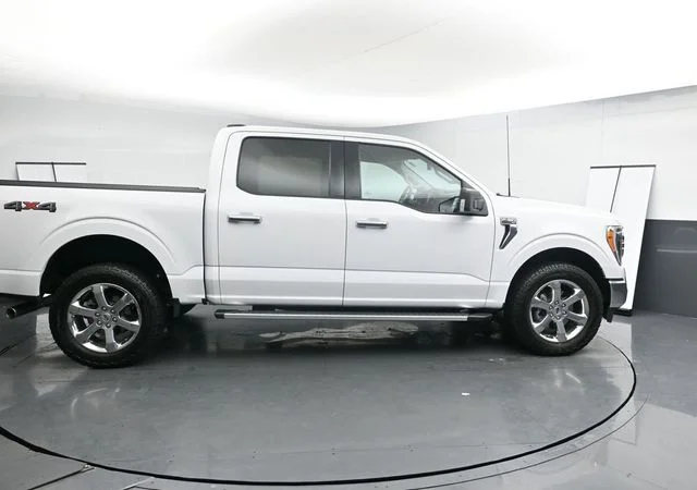 Used 2022 White Ford XLT image 11