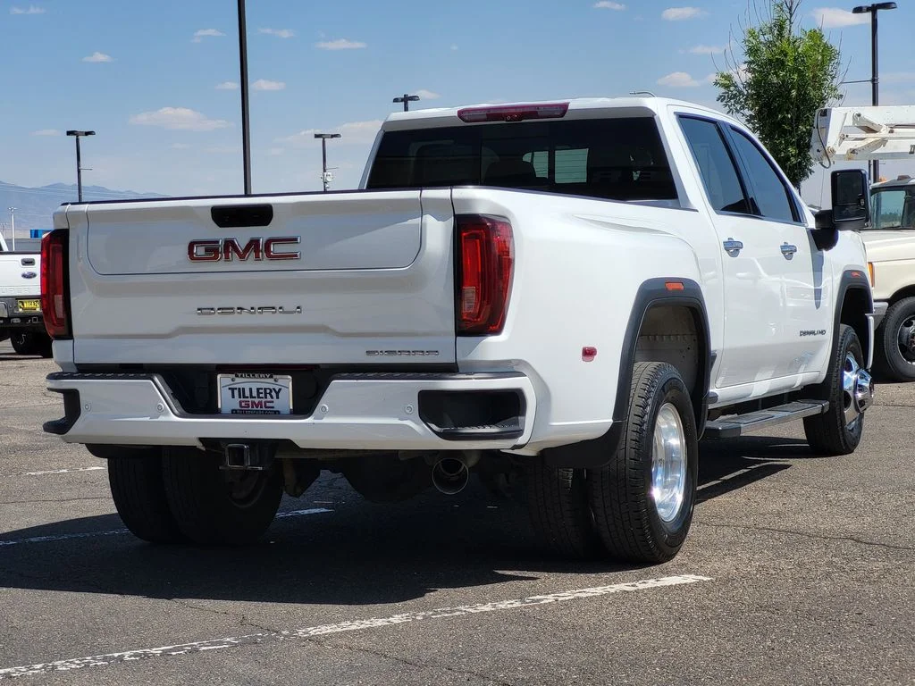 Used 2022 Summit White GMC Denali DRW image 7