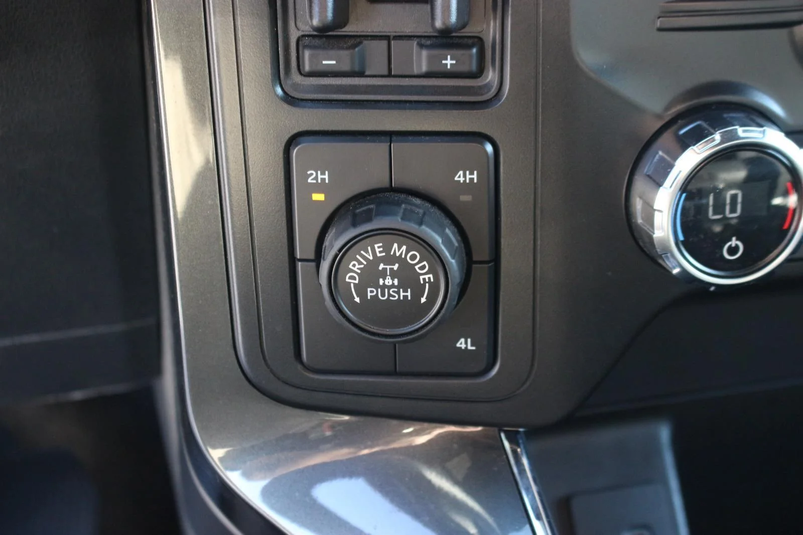 Used 2021 Red Ford XL image 28