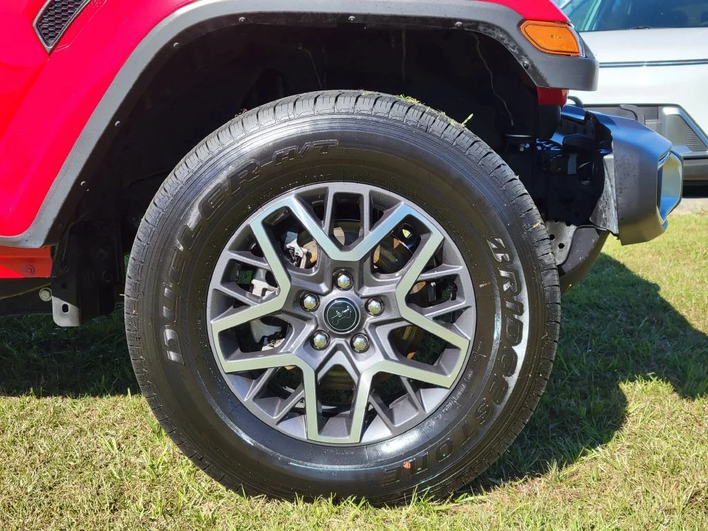 Used 2025 Red Jeep Sahara image 11