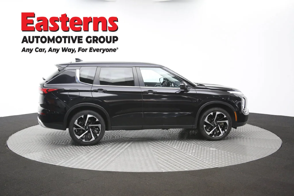 Used 2024 Black Mitsubishi SE image 45