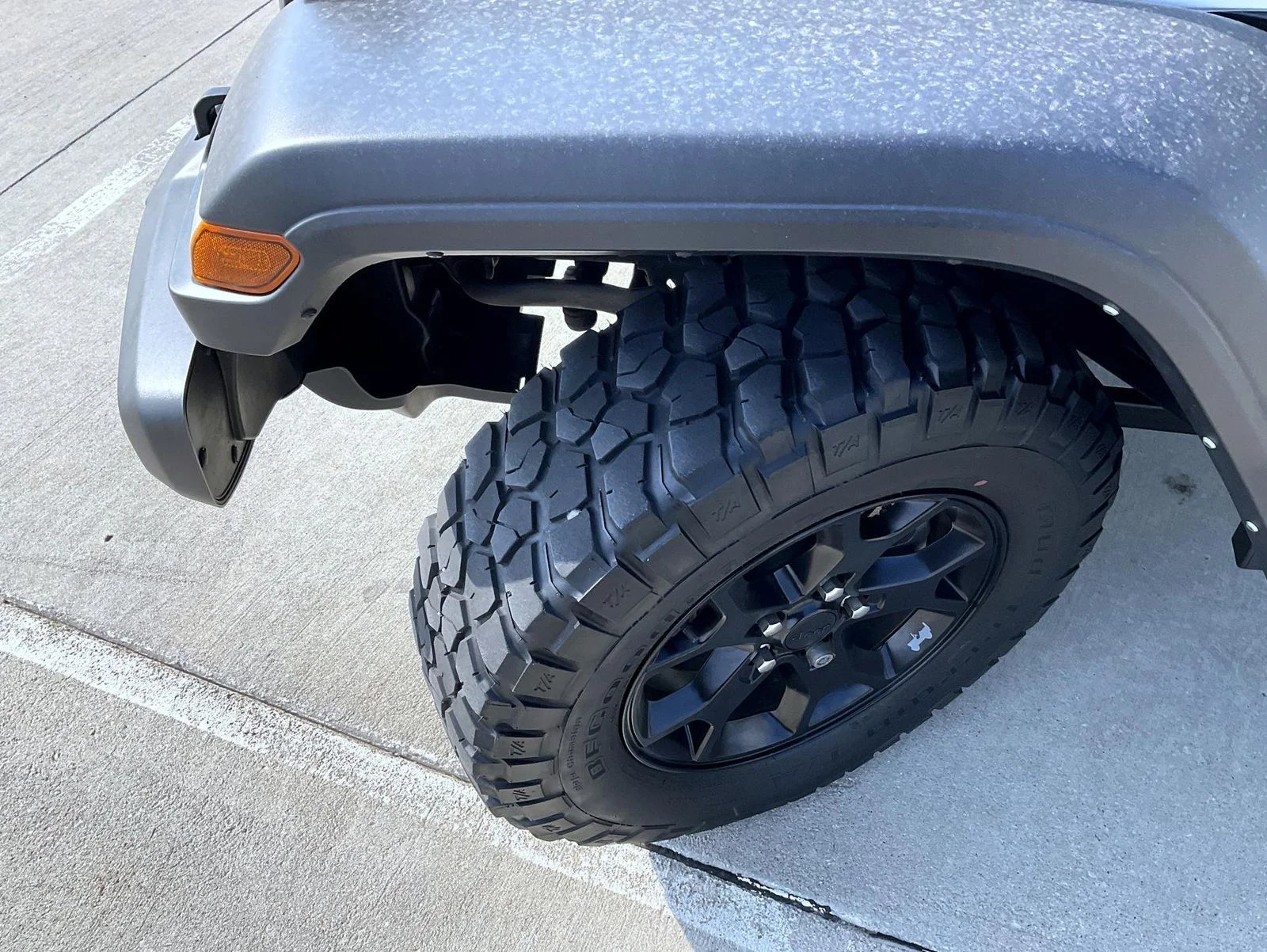 Used 2022 White Jeep Unlimited Willys image 23