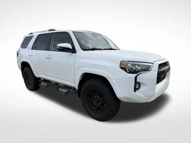 Used 2021 White Toyota SR5 Premium image 3