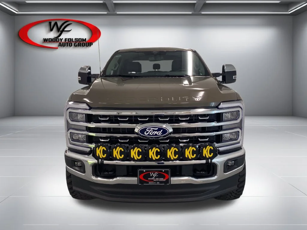 New 2027 Gray Ford Lariat image 2