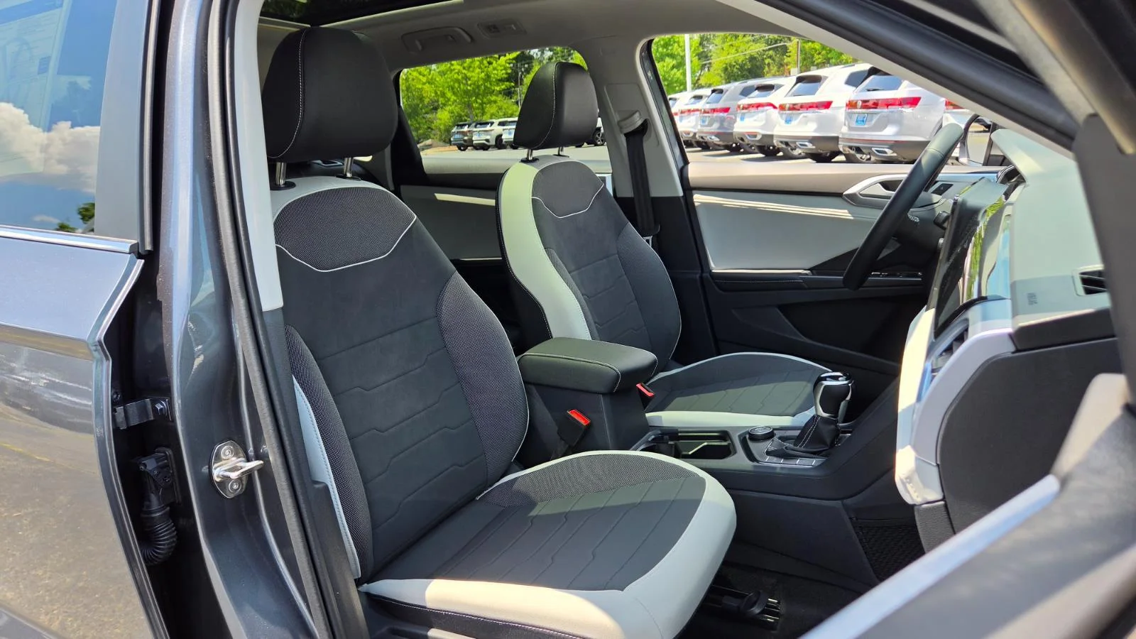 New 2026 GRAY Volkswagen SE image 52