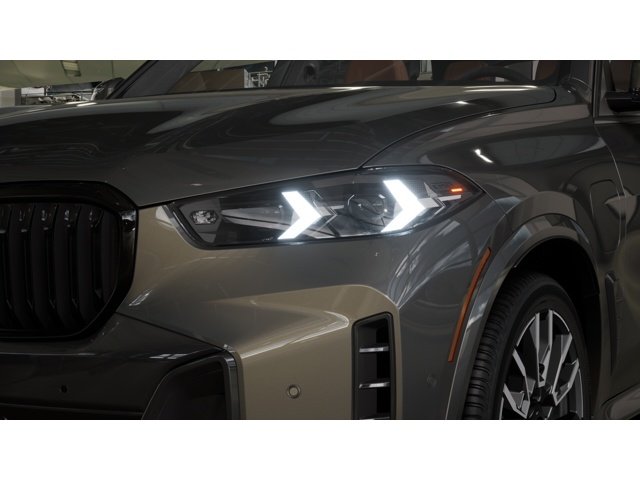 New 2026 Dravit Grey Metallic BMW xDrive50e image 6