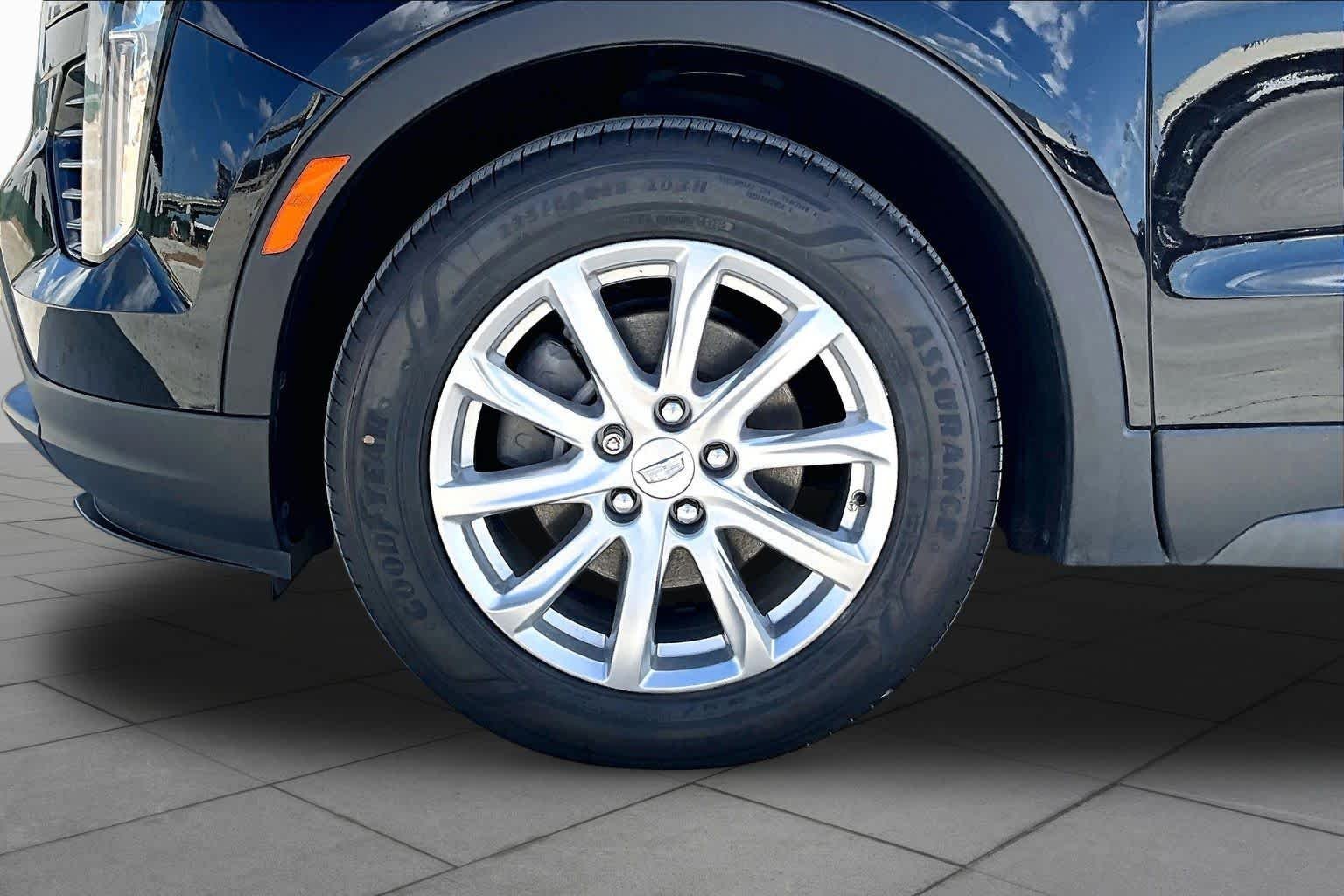 Used 2023 Stellar Black Metallic Cadillac FWD Luxury image 19