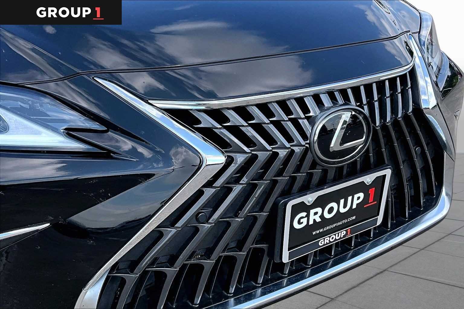 Certified Used 2024 OBSIDIAN Lexus  image 27